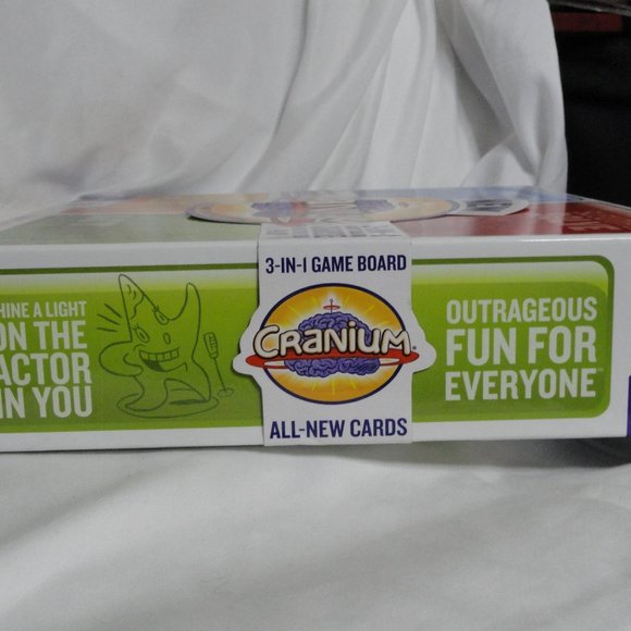 Cranium 3 In 1 Board Game Adult 4+ Players 2009 - 600 New Cards Great Condition - Picture 6 of 15